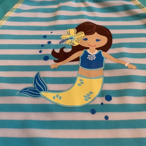 2T (4/$20) Mermaid Rashguard by UV Skinz - Picture 14 of 14